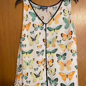 ModCloth Butterfly Sleeveless blouse